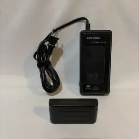 Aa-e2n Samsung Nb-e70 Battery Pack And Ac Power Adapter - 8mm Camcorder Vhs-c