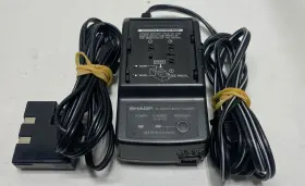 Uadp-0204 Sharp Ac Power Adaptor/battery Charger