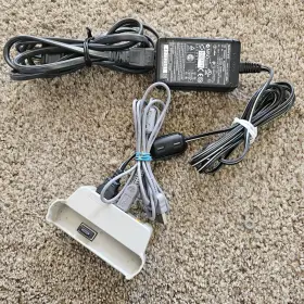 181774211 Sony 880900084702 Uc-ta Charging Dock/cradle With Ac-lm5 Adapter For Dsc-t1 - Vgc