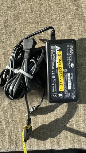 Sony Ac-10b Genuine Ac-l10b Ac Power Adapter Charger 8.4v 1.5a Tested Working