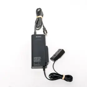Ccd-tr3400 Sony Ac-v316 Oem Ac-v316a Power Supply/charger For Np-f530 Battery And Handycam