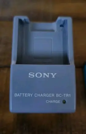 Bc-tr1 Sony Battery Charger For Infolithium Type-t Type-r Batteries With 2 #2