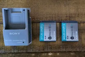 Bc-tr1 Sony Battery Charger For Infolithium Type-t Type-r Batteries With 2