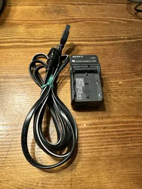 Np-fm50 Sony Bc-vm50 Original Battery Charger And