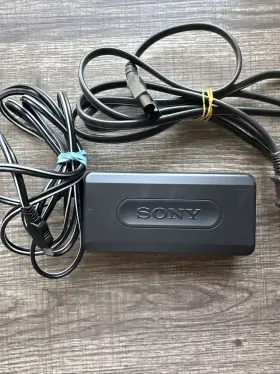 Dcr-tr520 Sony Power Plug Adaptor Only For Handycam Model Ac-l10a Tested Works