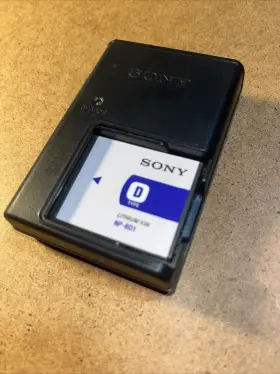 Np-bd1 Sony Bc-csd Battery Charger And D Type #3