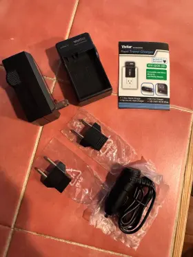 Xtchenel15 Vivitar Rapid Travel Battery Charger