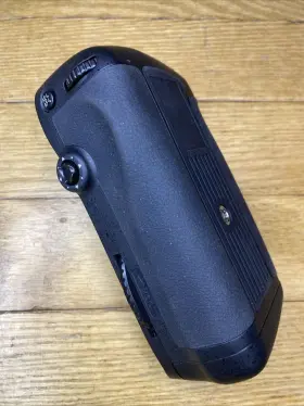 Ze-nbgd600 Zeikos Multi-power Battery Pack For Nikon D600